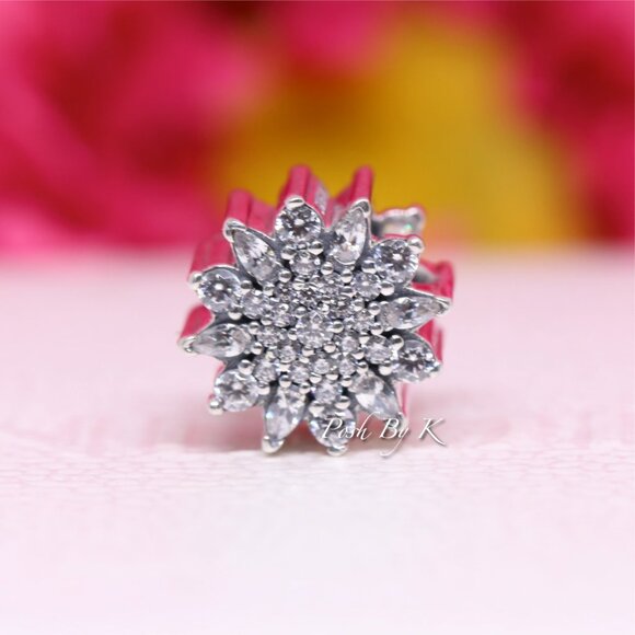 PANDORA Ice Crystal Charm 791764CZ - Picture 5 of 6